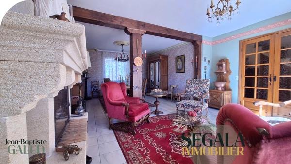 Maison spacieuse avec atelier indépendant et jardin clos, à pied des commodités