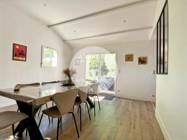 Vente                                                      Maison
                        
                     8 pièces                      138 m2                     à Pornic