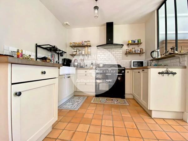 Vente                                                      Maison
                        
                     8 pièces                      138 m2                     à Pornic
