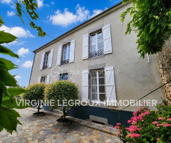 Rare à la vente, cette maison de ville rénovée de 144m2 située dans l'hypercentre du Bourgneuf-la-Forêt a de nombreux atouts pour séduire ses futurs propriétaires. 
Si vous aimez les maisons avec du charme, du cachet , les belles hauteurs sous plafond, cette maison est peut-être votre futur nid douillet. 
Nous commencerons la visite par une entrée qui traditionnellement distribue d'un coté la cuisine spacieuse de 23m2 équipée et aménagée et de l'autre coté le salon séjour de 27m2. 
Nous monterons l'escalier pour découvrir une première chambre de 11m2, une seconde de 9m2, une salle de bain de 5m2, un wc séparé de 2m2 environ et... une suite parentale de 26m2 environ comprenant une chambre de 15m2, un dressing de 7m2 et une salle d'eau de 4m2 ! 
Nous poursuivrons avec le 2ème étage, un palier de 6m2 dessert une quatrième chambre de 22m2 au sol et une cinquième de 25m2 au sol ! De beaux espaces vous permettant d'accueillir famille et amis en toute sérénité. 
Toutes les menuiseries sont en double vitrage. Toute l'isolation périphérique de la maison a été refaite, l'isolation des combles, mais aussi l'ensemble des sols et des peintures. Les volets de la façade avant et les velux ont également été changés en 2019, les gouttières ont été remplacées par des gouttières en zinc en 2020, les cache-moineaux ont été refaits aussi ainsi que la façade sud, en pierre, en 2022. La toiture est en ardoises naturelles. Le mode de chauffage principale est une pompe à chaleur installée en 2019 et en complément vous pourrez utiliser l'insert bois. La taxe foncière est de 570€. 
Coté stockage, un garage semi-ouvert se situe à l'avant de la maison, dans la cour privative. Il fait 20m2, idéal pour y stationner votre voiture. 
Pour le reste de vos objets personnels à stocker, une cave isolée complète l'équipement de la maison. 
Coté extérieur, vous pourrez profiter en toute tranquillité de la parcelle entièrement close de 625m2 environ. 
Alors cette maison correspond à votre critère de recherches ? Ne tardez pas, appelez-moi !