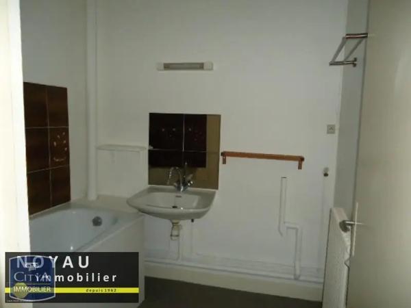 Appartement à louer 3 pièces 70.2m²