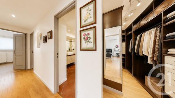 Appartement T5 à vendre  5 pièces - 111,35 m 2   BIARRITZ  - 64