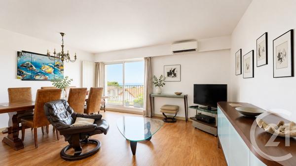 Appartement T5 à vendre  5 pièces - 111,35 m 2   BIARRITZ  - 64