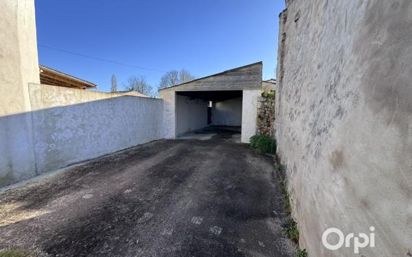 Maison à vendre    3 pièces •  Le Gua