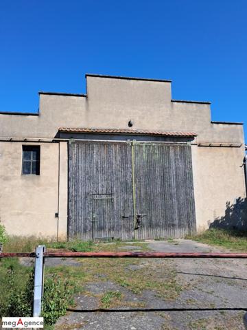 Parking à LAPALISSE, 03120 -