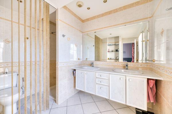Vente Maison de luxe Saint-Pierre-d'Oléron 6 Pièces 138 m²