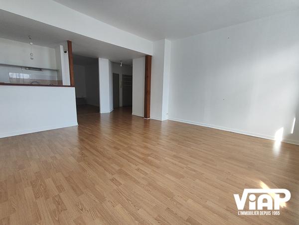 GRAND T1 DE 53 m² PROCHE DENIS DUSSOUBS , Limoges