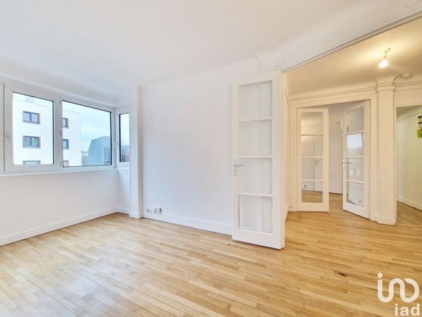 Appartement 3 pièces de 57 m² à Paris (75020)