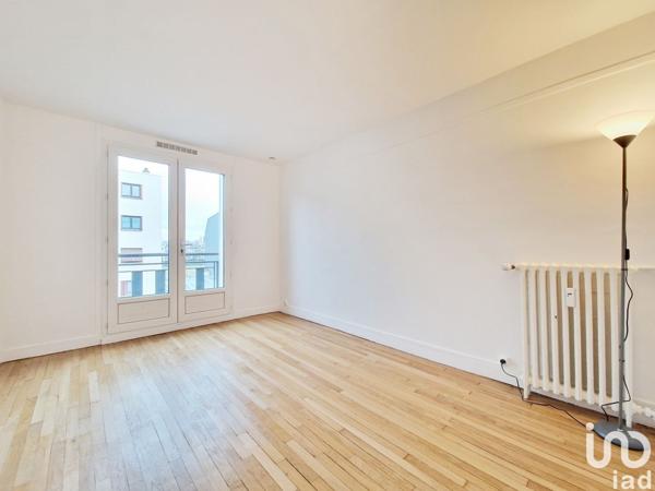 Appartement 3 pièces de 57 m² à Paris (75020)