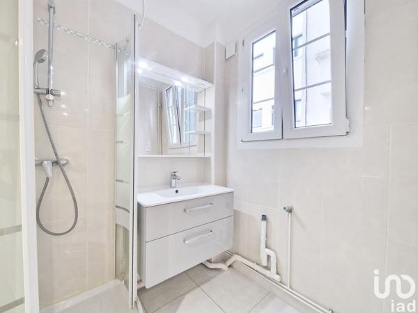 Appartement 3 pièces de 57 m² à Paris (75020)