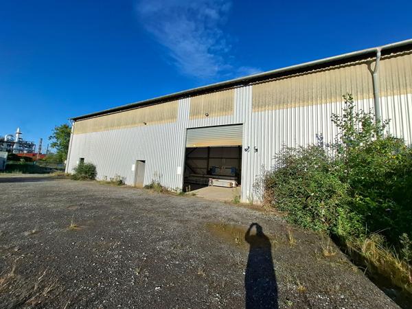 Local commercial 880 m2