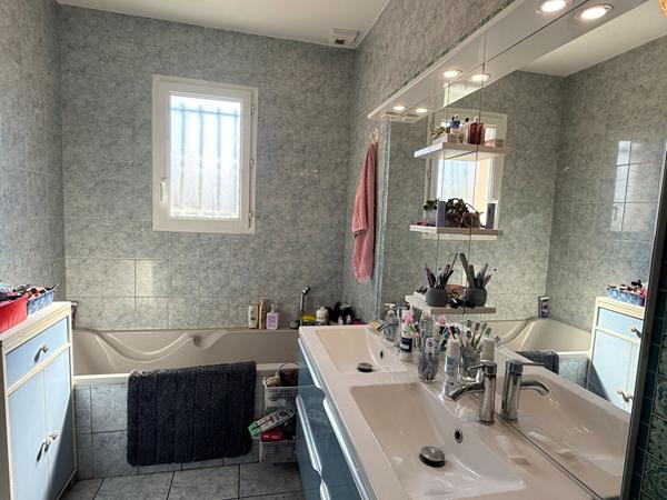 Maison 5 pièces à vendre à Josse - 339 200 €