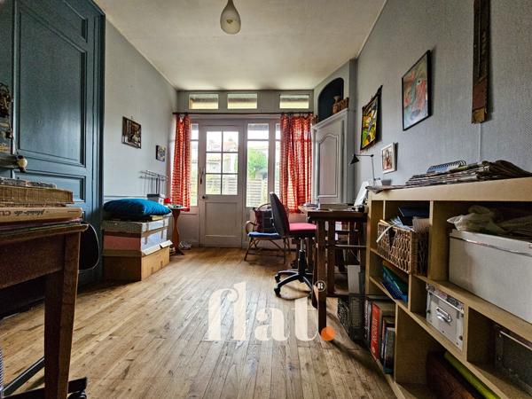 pont saint martin - centre ville - maison de 122 m2 - 2 chambres + 1 mezzanine, - vue sur la nature - stationn