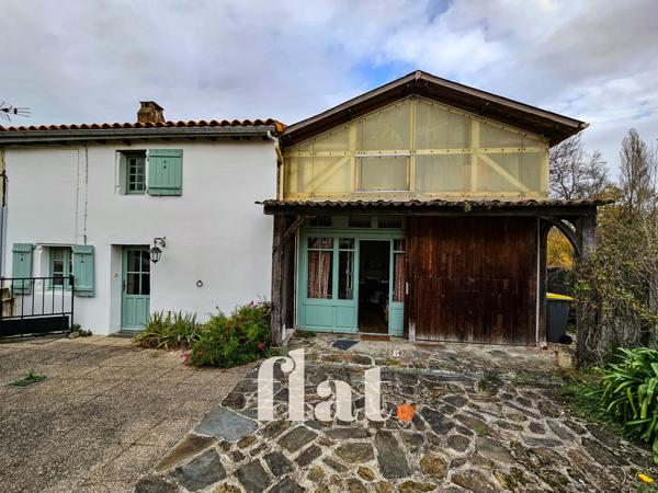 pont saint martin - centre ville - maison de 122 m2 - 2 chambres + 1 mezzanine, - vue sur la nature - stationn