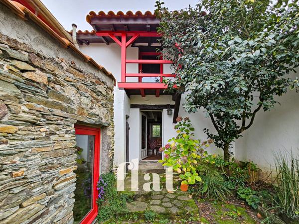 pont saint martin - centre ville - maison de 122 m2 - 2 chambres + 1 mezzanine, - vue sur la nature - stationn