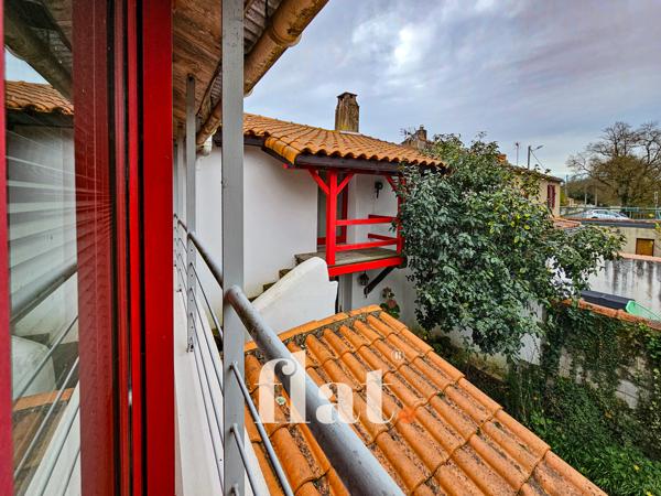 pont saint martin - centre ville - maison de 122 m2 - 2 chambres + 1 mezzanine, - vue sur la nature - stationn