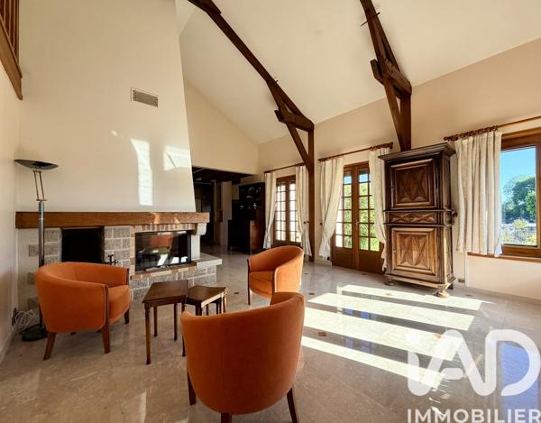 Maison à vendre 6 pièces 152,5 m² Saint-Léonard-de-Noblat