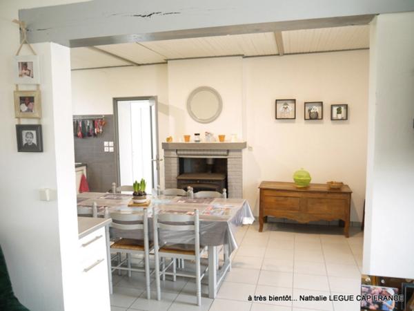 Dpt Vendée (85), entre NOIRMOUTIER , PORNIC et CHALLANS à vendre BEAUVOIR SUR MER longère 92.86 m² -3 chambres et un bureau , Terrain de 12 575,00 m² - et 193 m² de dépendances