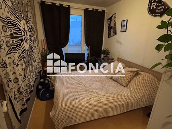 Location Appartement 4 pièces 76.84 m² - 1 A 7 RUE PIERRE CURTIL Laon 02000