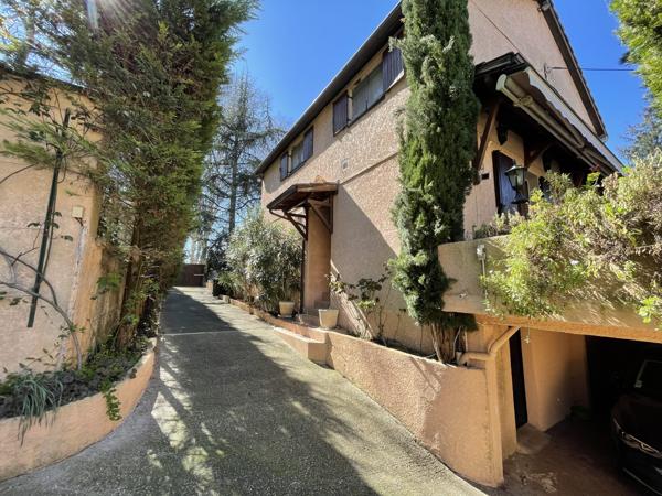 Maison 8 pièces - 177 m²