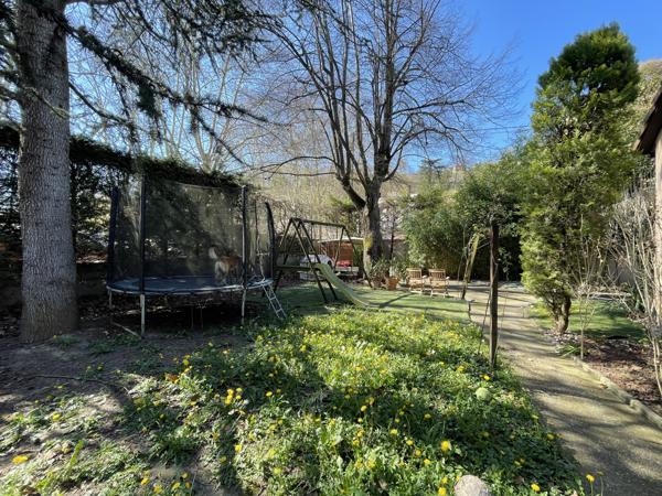 Maison 8 pièces - 177 m²