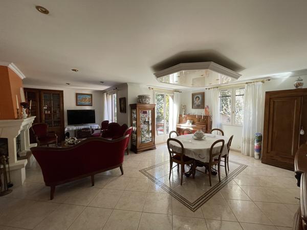 Maison 8 pièces - 177 m²