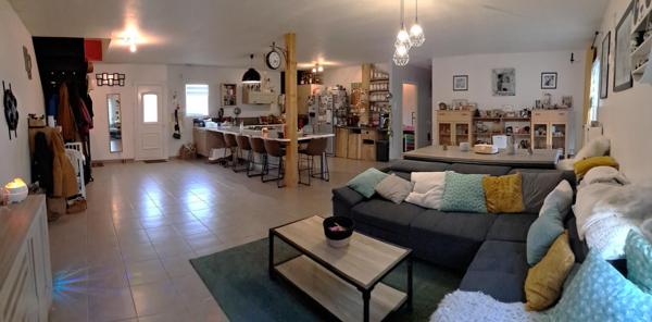 Maison à DOL-DE-BRETAGNE, 35120 - 7 pièces 135m²