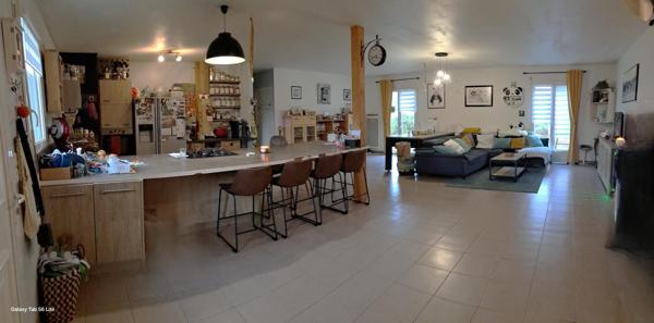 Maison à DOL-DE-BRETAGNE, 35120 - 7 pièces 135m²