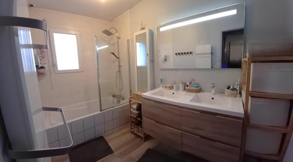 Maison à DOL-DE-BRETAGNE, 35120 - 7 pièces 135m²