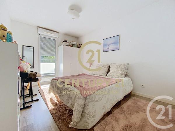 Appartement F3 à vendre  3 pièces - 63 m 2   RENNES  - 35