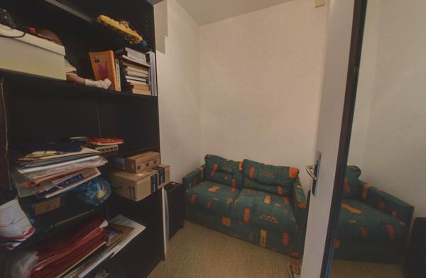 LUMINEUX AVEC BALCON ET BOX