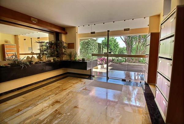 4p 104 m² + terrasse, vue mer, garage et cave