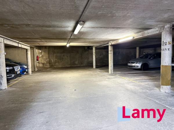 Appartement + cave + stationnement