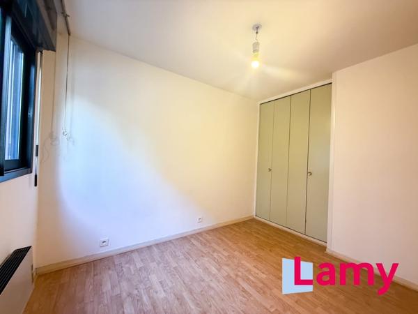 Appartement + cave + stationnement