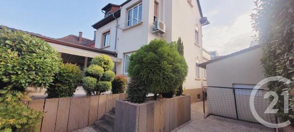 Maison à vendre  11 pièces - 229,91 m 2   BISCHHEIM  - 67