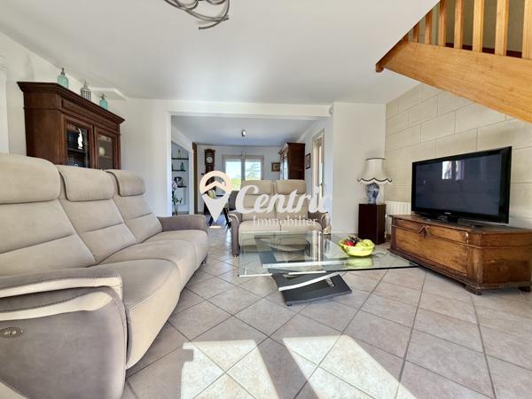 Maison contemporaine à vendre à Thouars — 4 chambres et terrain de 3 000 m²