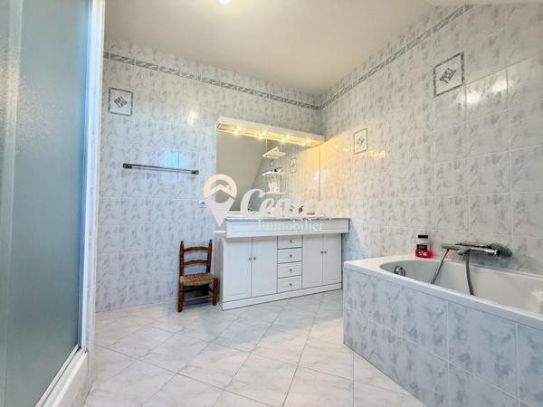 Maison contemporaine à vendre à Thouars — 4 chambres et terrain de 3 000 m²