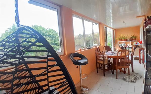 Maison à vendre    4 pièces •  Le Tampon