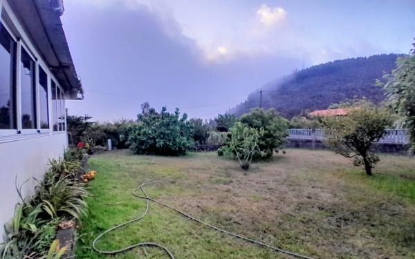 Maison à vendre    4 pièces •  Le Tampon