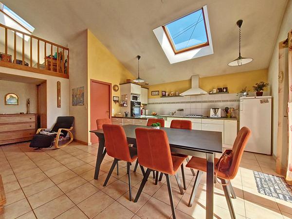 Maison à vendre à Saint Herblon, longère en pierres, campagne, 4 chambres, jardin arboré