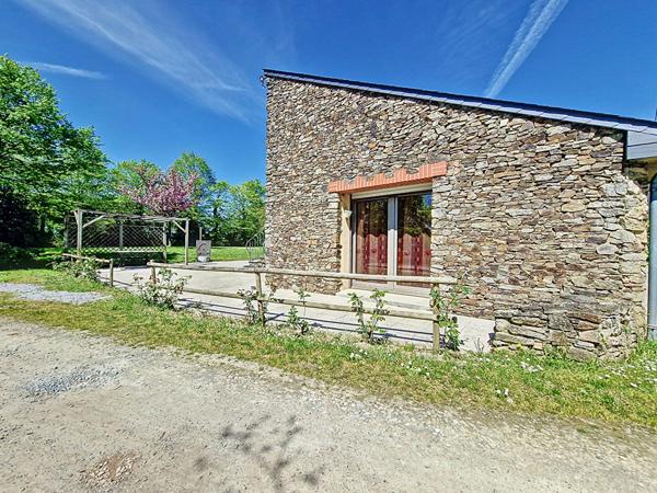 Maison à vendre à Saint Herblon, longère en pierres, campagne, 4 chambres, jardin arboré