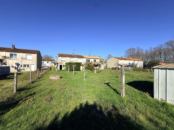 ST MARIENS MAISON AVEC DEUX CHAMBRES Saint-Mariens (33620)