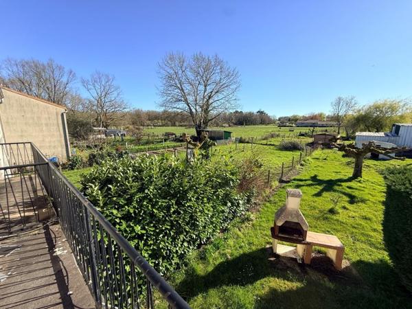 ST MARIENS MAISON AVEC DEUX CHAMBRES Saint-Mariens (33620)