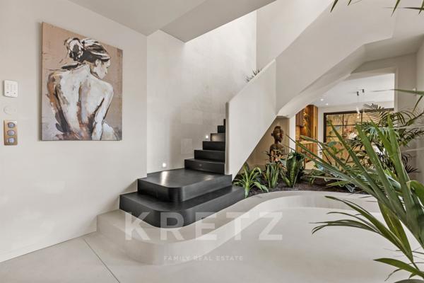 Maison contemporaine d’exception au cœur du village de Sanary-sur-Mer