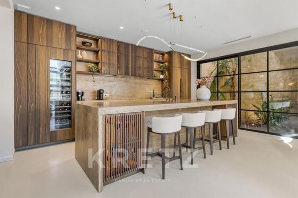 Maison contemporaine d’exception au cœur du village de Sanary-sur-Mer