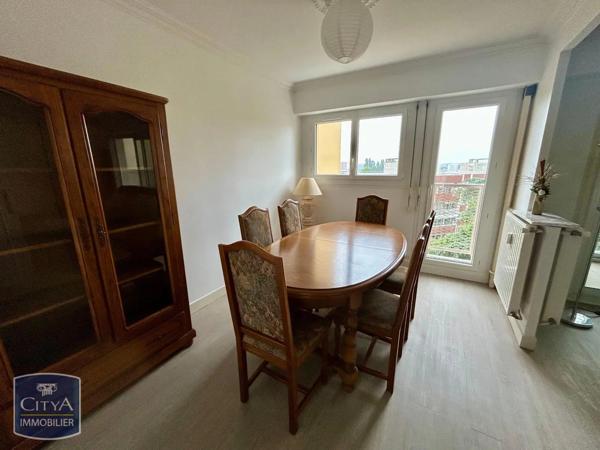 Appartement à louer 4 pièces 77.26m² Le Mans (72000)