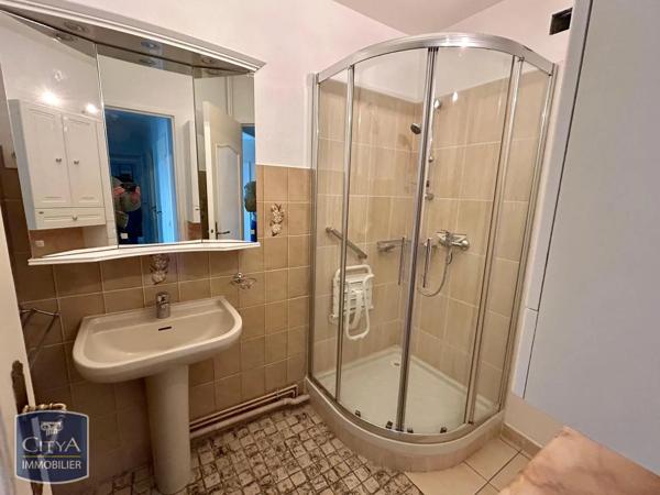 Appartement à louer 4 pièces 77.26m² Le Mans (72000)