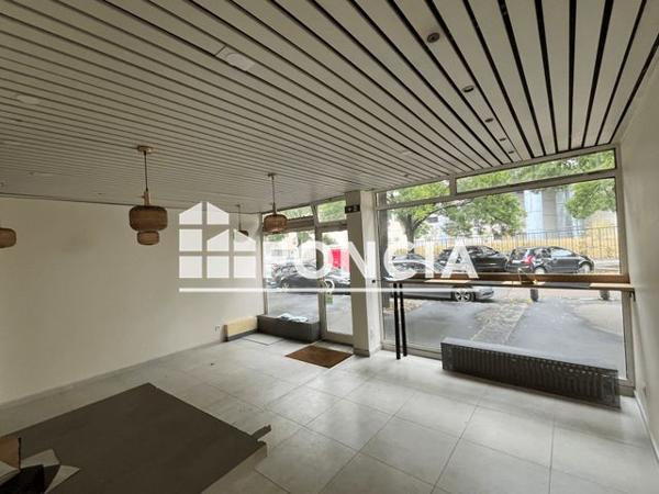 Location Local commercial 2 pièces 51 m² - RESIDENCE ESPLANADE Dijon 21000