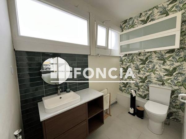 Location Local commercial 2 pièces 51 m² - RESIDENCE ESPLANADE Dijon 21000