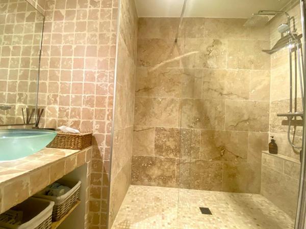 Appartement 3 pièces avec garage et pl parking privée